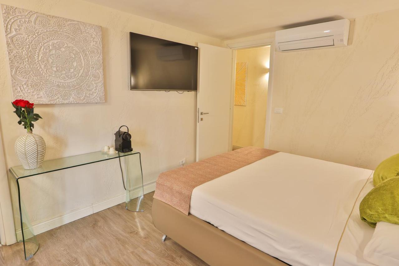 Grottini Luxury Suites ~ Pantheon Róma Kültér fotó